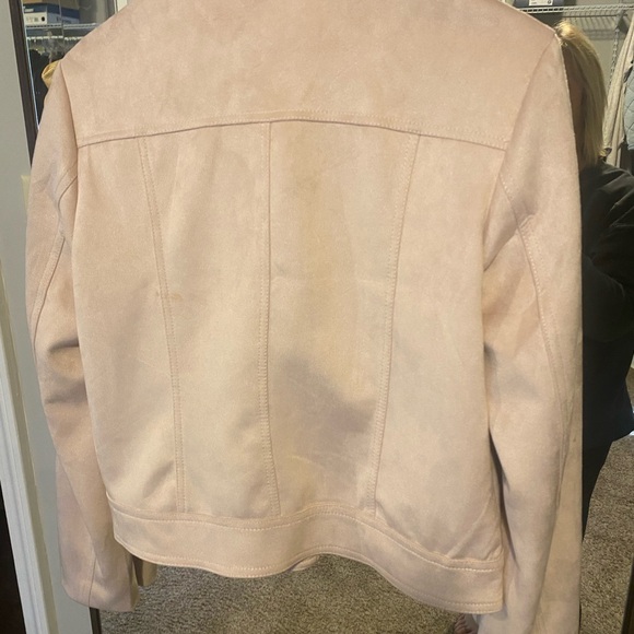Cute pink suede- like biker style jacket. 20" long. Hand washable - Picture 3 of 6
